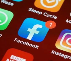 تطبيقات ومواقع فيسبوك ووتساب وانستجرام خارج الخدمة