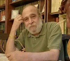 وفاة المؤلف والفنان التشكيلي السوري  أيمن الدقر