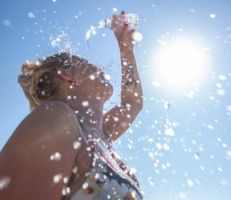 “ضربة الشمس”… ارتفاع خطر لدرجة حرارة الجسم قد يكون قاتلاً