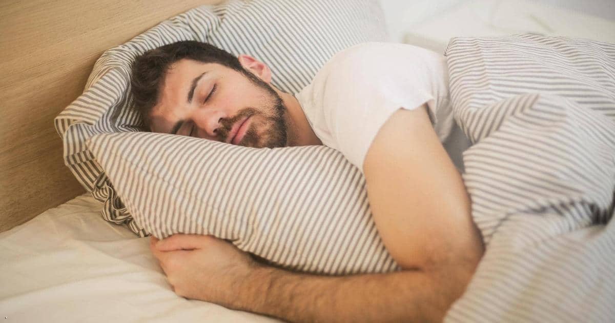 10 طرق مدعومة علمياً للنوم سريعاً